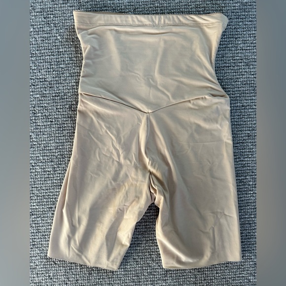 Spanx Women's Shapewear Compression Shorts Control Top Grip Top Small - Picture 7 of 7